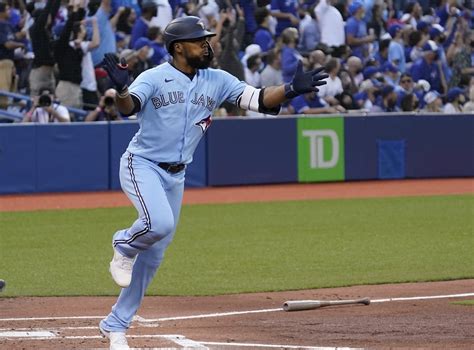 Watch Finally Back In Toronto Blue Jays Top Royals