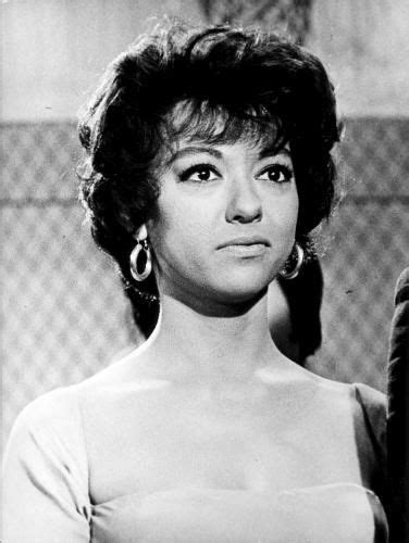 how old was rita moreno in west side story 1961