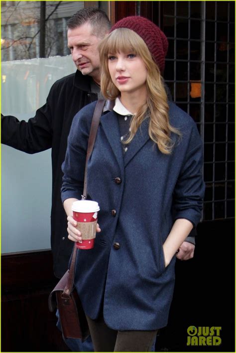 Taylor Swift Leaving Hotel With Harry Styles Photo 514861 Photo