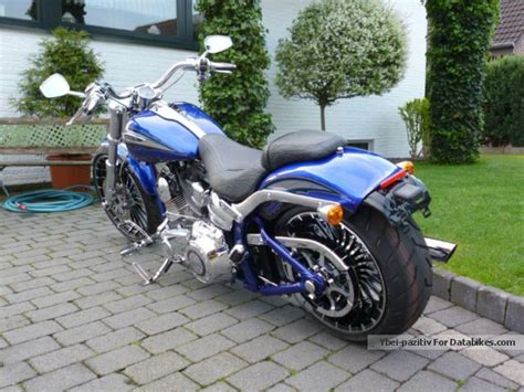 The breakout is powered by a air cooling electronic sequential port fuel injection (espfi)1868 cc 2. 2012 Harley Davidson Harley-Davidson CVO Breakout 2014er ...