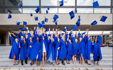 The faculty of law offers bachelor's, master's, doctoral and postgraduate certificate programmes in the chinese, portuguese and english languages. (Master, faculty of law) Maastricht University OTS Grants ...