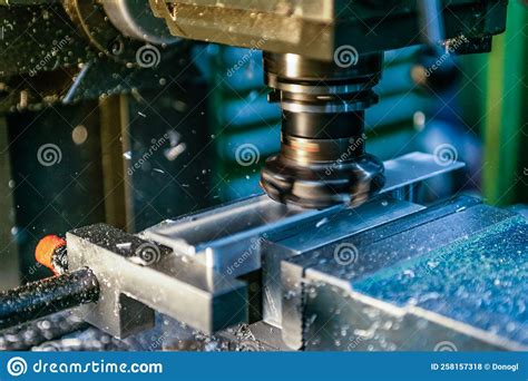 Industrial Metalworking Cutting Process By Cnc Milling Cutter Machine