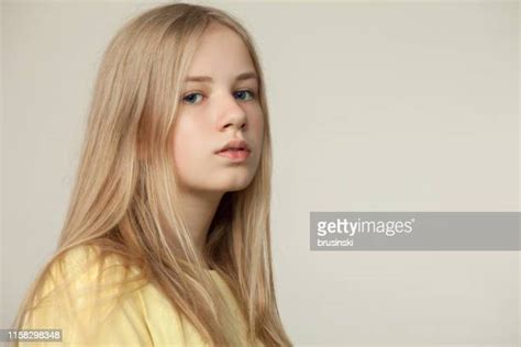 Blonde Hair Blue Eyed Girls Photos Et Images De Collection Getty Images