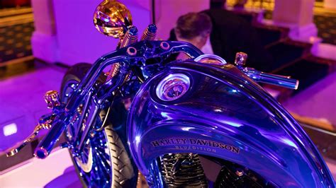 Stand out from the crowd this season. Carl F. Bucherer Harley Davidson Blue Edition - YouTube