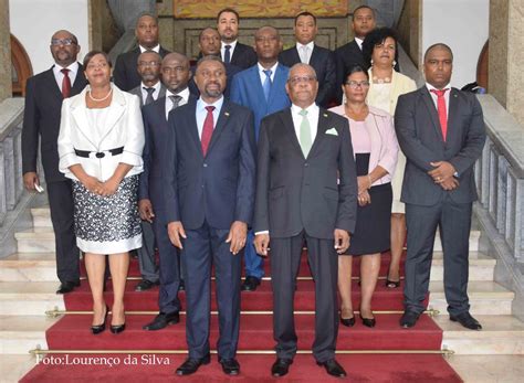 Presidente De São Tomé E Príncipe Dá Posse Ao Novo Governo Uccla