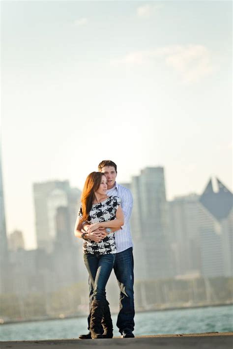 Downtown Chicago Engagement Session By Chicago Wedding Photographer At
