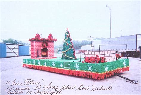 Looking for christmas parade float ideas? Christmas parade float ideas - fireplace float ...