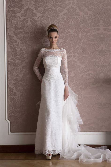 Diversi vestiti da sposa tra cui scegliere. Abito da sposa ZANZIBAR della collezione Diamanti