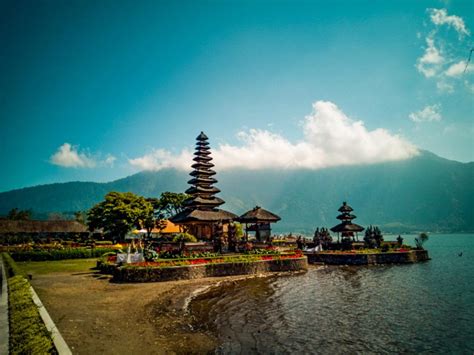 Ulun Danu Beratan Temple Bali Complete Guide TheTravelDeck