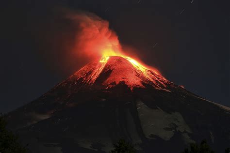 Volcano Eruption In Chile Evacuates Thousands