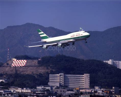 Cathay Pacific 747 Checkerboard Hill Kai Tak Scotphoto