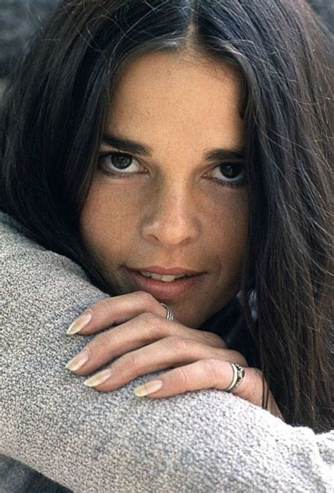 40 Beautiful Portrait Photos Of Ali Macgraw In The 1960s And Early 70s ~ Vintage Everyday