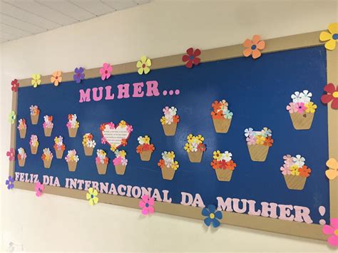 Murais para o Dia da Mulher Escola Educação