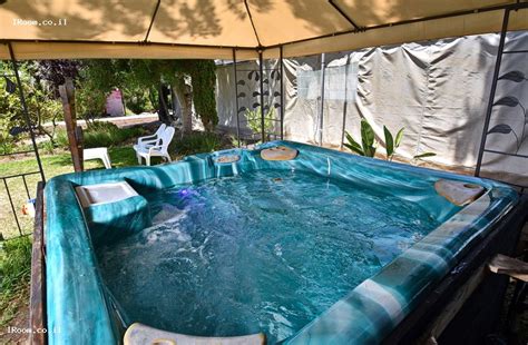 קבלו הוראות נהיגה, מפה חיה לדיווחי תנועה בזמן אמת והתרעות לגבי מצב הכביש. עמק השלווה - IROOM