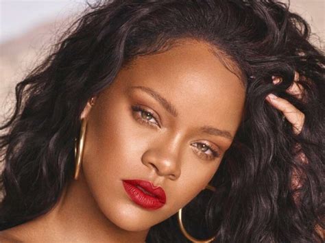 Rihanna Biography Age Height Career Boyfriend Net Worth Starswiki