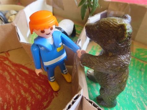 The Quirky Parent Thinking Inside The Box Make A Cardboard Zoo