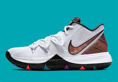 Official Images Nike Kyrie 5 Bhm Kasneaker