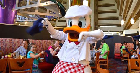 10 Character Dining Meals At Walt Disney World That We Love How To Disney