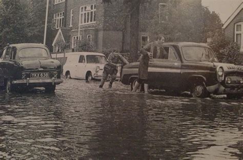 Widmore Road Bromley Kent England In The Great Floods Of September 1968 London History Kent