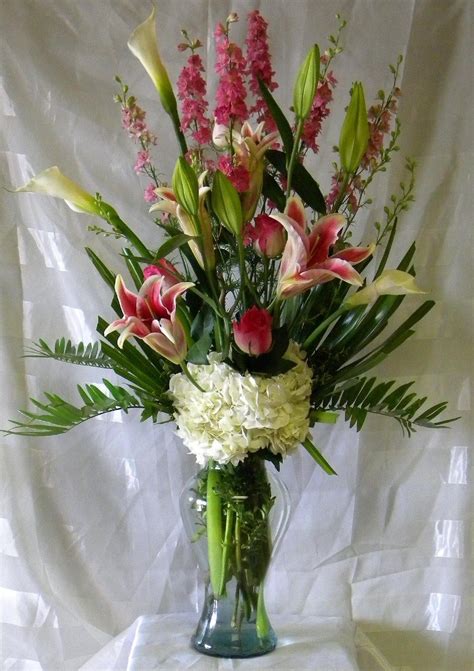 romantic rendezvous for valentines day flower bouquet diy beautiful flower arrangements