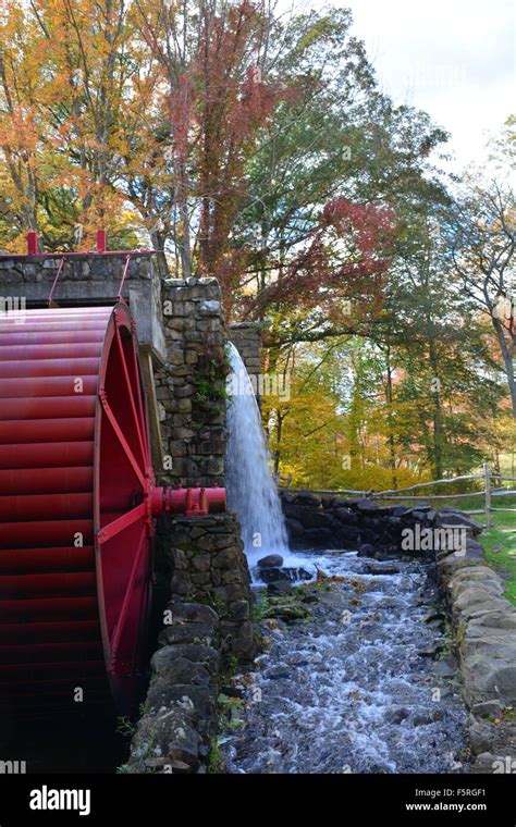 Grist Mill Waterwheel And Waterfall Stock Photo Alamy