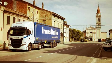 Trans Italia Arrivano Nuovi 30 Veicoli Iveco S Way