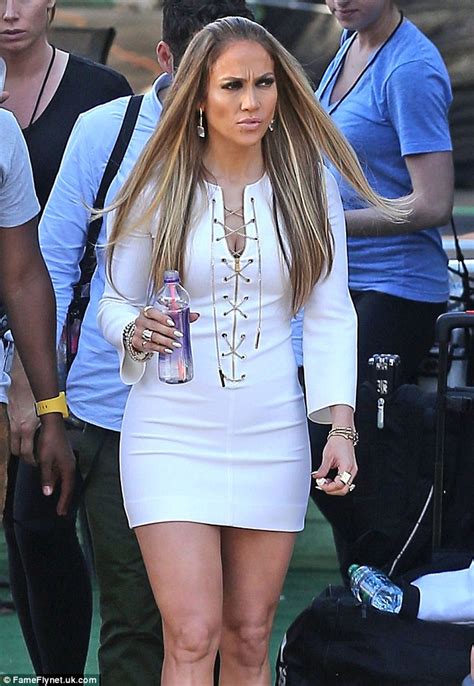 Jennifer Lopez Soars High With Greek Goddess Look Daily Mail Online