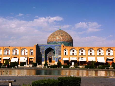 مسجد شیخ لطف‌الله دکوراسیون فن و هنر