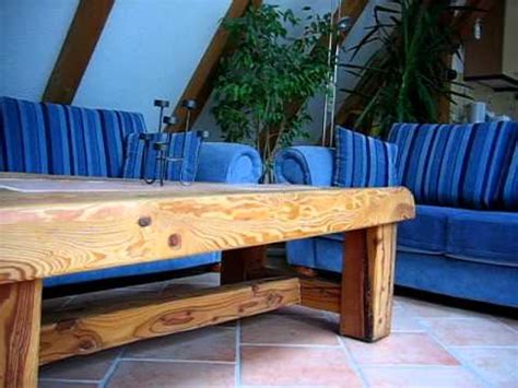 Welcher beistelltisch gefällt ihnen besser? stabiler, seltener Tisch aus Holz selber bauen -ein Unikat als Geschenkidee! - YouTube