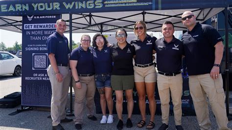 Air Force Recruiters Hope To Ride The Top Gun Fan Wave