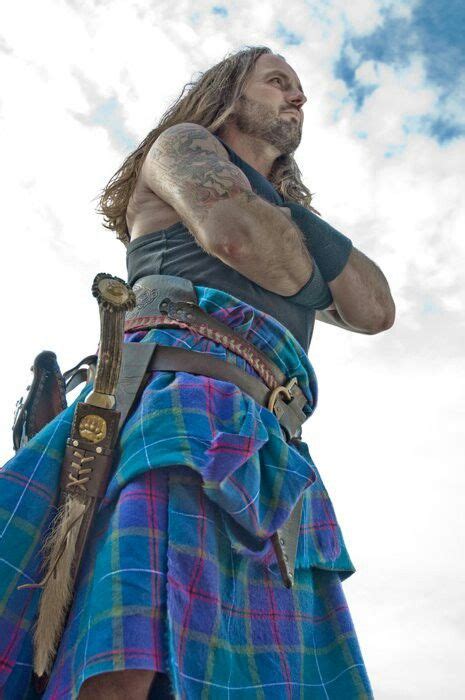 hottie scottish dress scottish man scottish kilts perth scotland men diana gabaldon