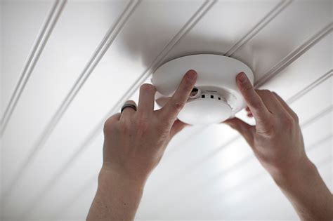 Best place to install smoke detectors. شرح الأنظمة والدوائر المستخدمة فى أجهزة الانذار بالحريق ...