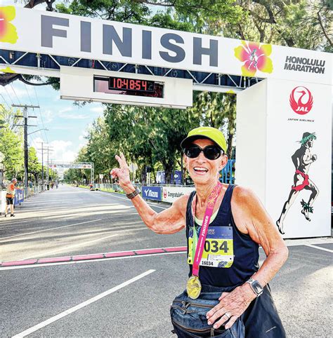91 Year Old Finishes Honolulu Marathon Oldest Woman To Finish This Year The Garden Island