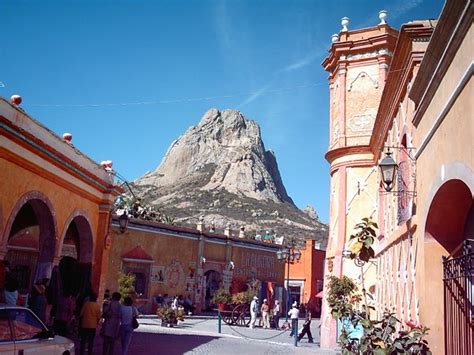 Private tour from mexico city. Tourism in real mexico - english version: Peña de Bernal ...