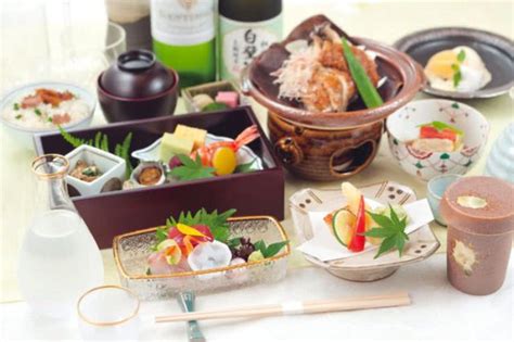 Kaiseki Cuisine Japans Artful Culinary Tradition Explained Savor Japan Japanese Restaurant