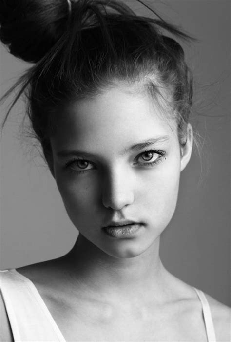 Lesya Kaf Model Polaroids Scene Girls Portrait