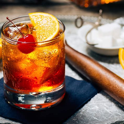 Short And Sweet History Of The Old Fashioned Bourbon Cocktails Classic