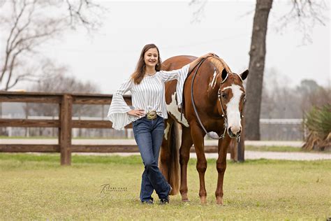 Equestrian Sessions In Pilot Point Texas 2 L Performance Horses