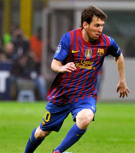 Combien De But A Marqué Messi Avec L'argentine - A 25 ans, Lionel Messi a déjà marqué autant de buts que Diego Maradona