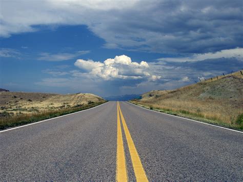 Montana Highway Highway And Afternoon Clouds In Southweste Flickr