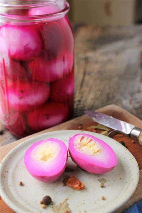 Pink Pickled Eggs In 2020 Pickled Eggs Pickled Eggs Recipe Best