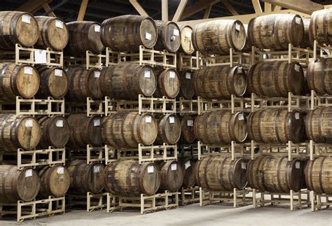 In Chicago A Tasting Tour Of Barrel Aged Beer The New York Times
