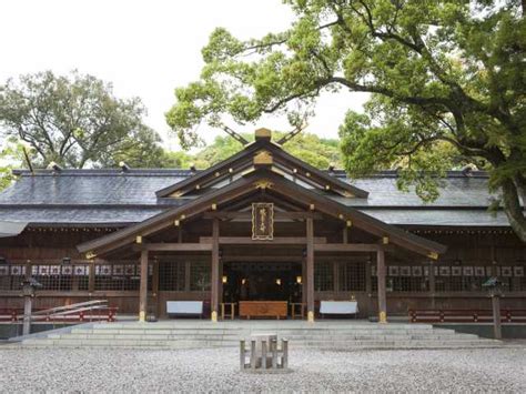 神社より氏子区域内へ、地鎮祭や上棟祭、事務所清祓を行う出張祭典を随時受付しております。 創建１３００年記念神田明神特別企画講演 申し込み受付中 神道・神社の信仰とその歴史２ 神道・神社研究の専門家にご講演いただきます 令和３年3/6. 伊勢【猿田彦神社】物事を良い方向へみちび導く神様 - 観光 ...