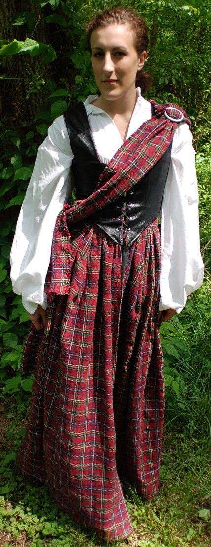 Шотландия национальный женский костюм 81 фото