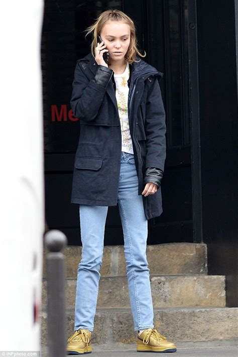 Lily Rose Depp Looks Cute In A Floral Top And Skinny Jeans As She Goes