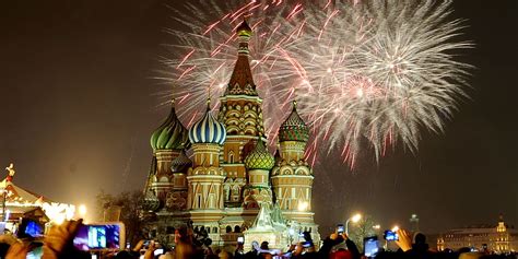 What would you do?what would you do? The Biggest New Year's Eve Celebrations Around The World