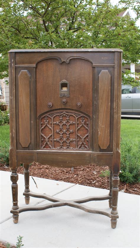 Willow Creek Antique Radio Turned Cabinet