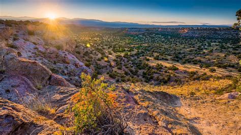 Discover Hiking And History At New Mexicos Bandelier National Monument