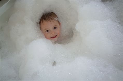 The Fearsomely Fantastic Five Bubble Bubble Bath