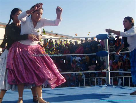 Catalogo De Fotos Bolivia Luchadoras Extremas Arriesgan Sus Vidas